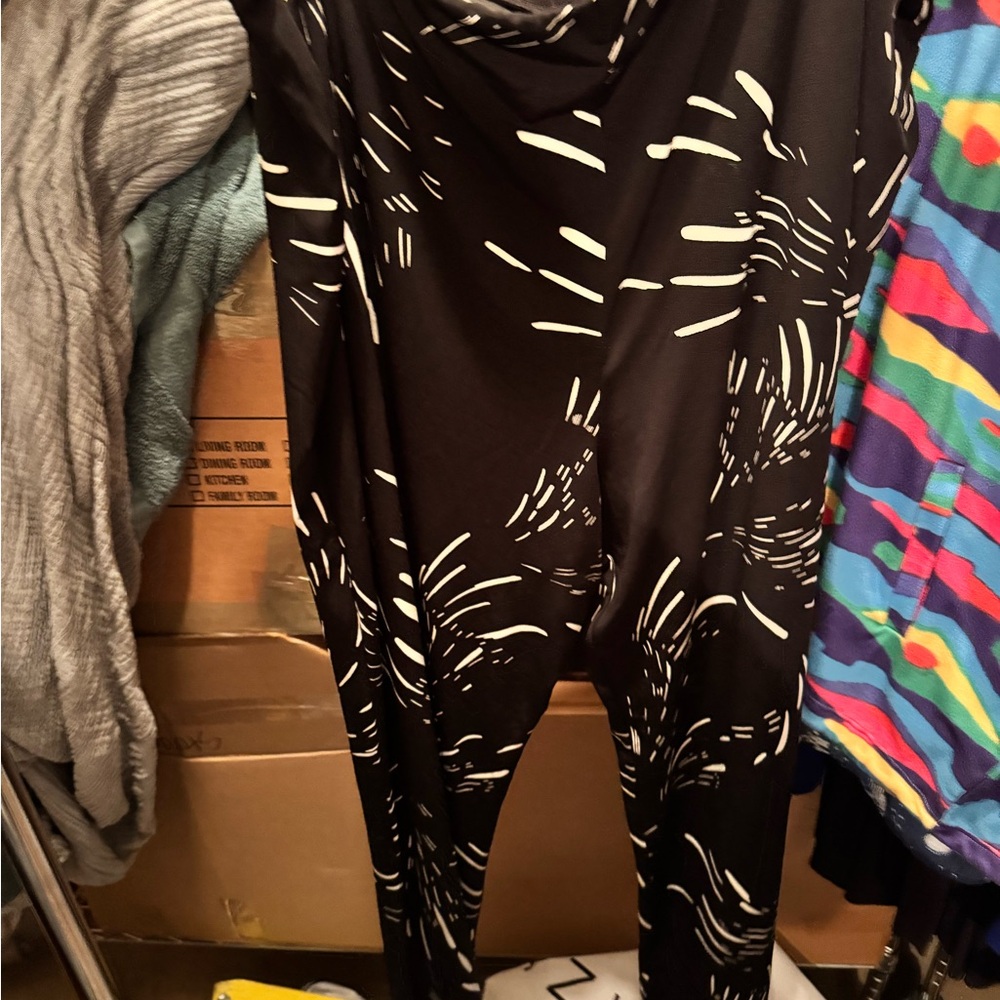 JM Collection Black and White Pants